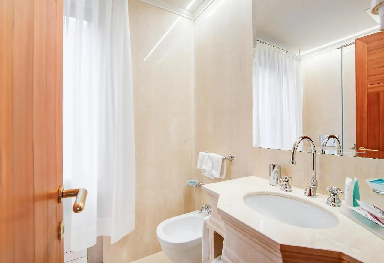 Master Venice Apartments